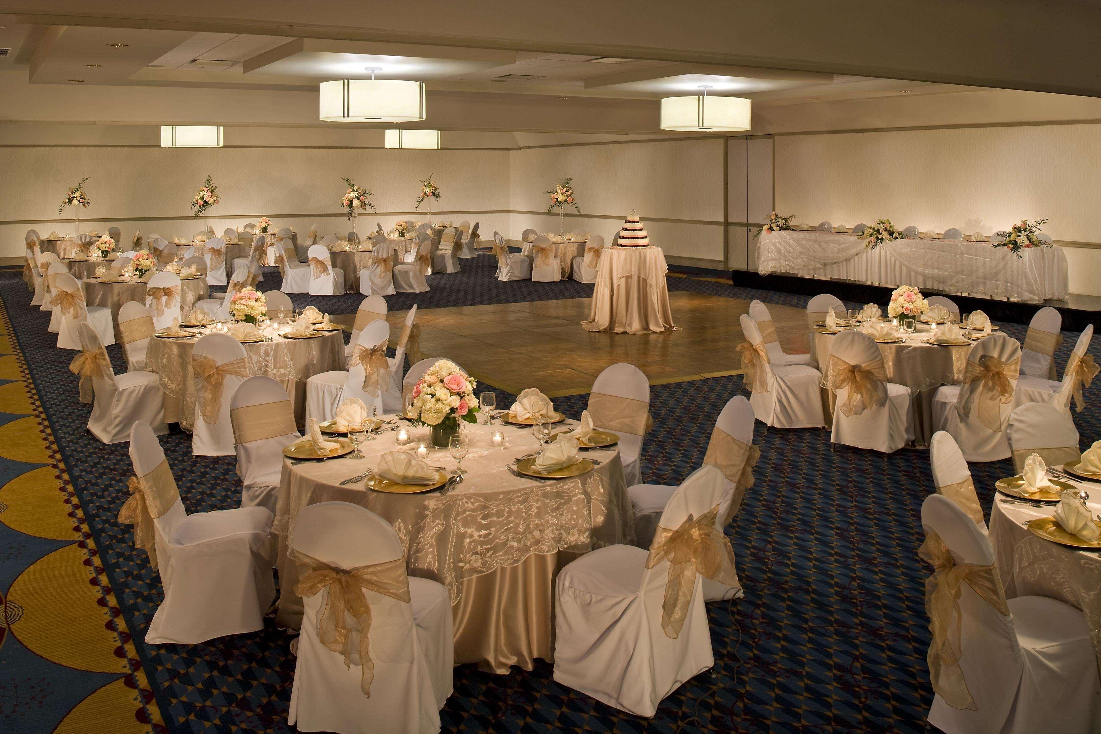 Doubletree By Hilton Pittsburgh Monroeville Convention Center Buitenkant foto