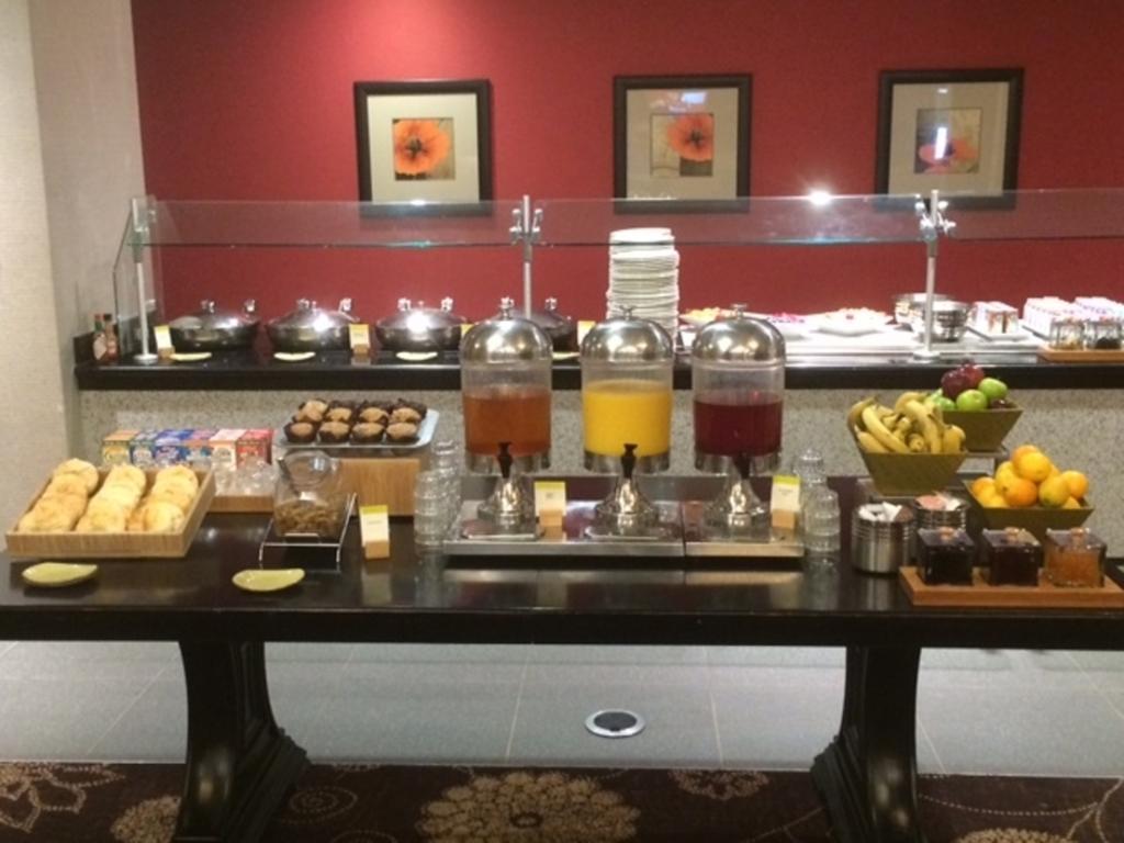 Doubletree By Hilton Pittsburgh Monroeville Convention Center Buitenkant foto
